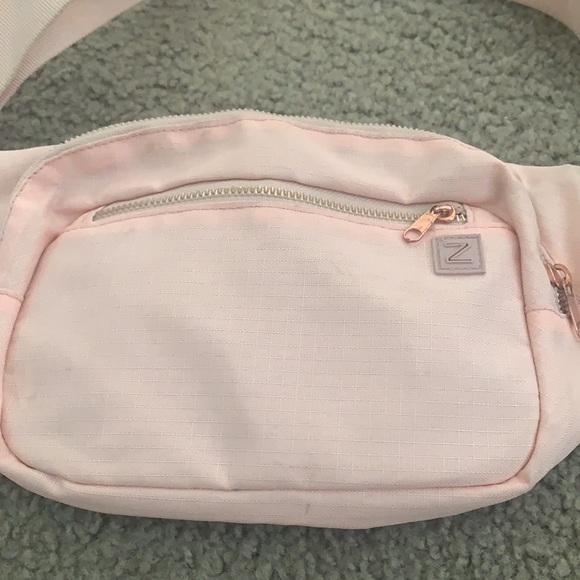 SOLD - Hiking cross body/fanny pack - Picture 2 of 4